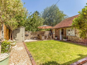 Pass the Keys Charming Cottage with pretty Private Garden
